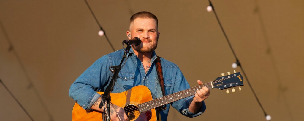 Agle album ke toofan se pehle Zach Bryan ka bada ishara, naye gaano ne badhayi dhadkane!